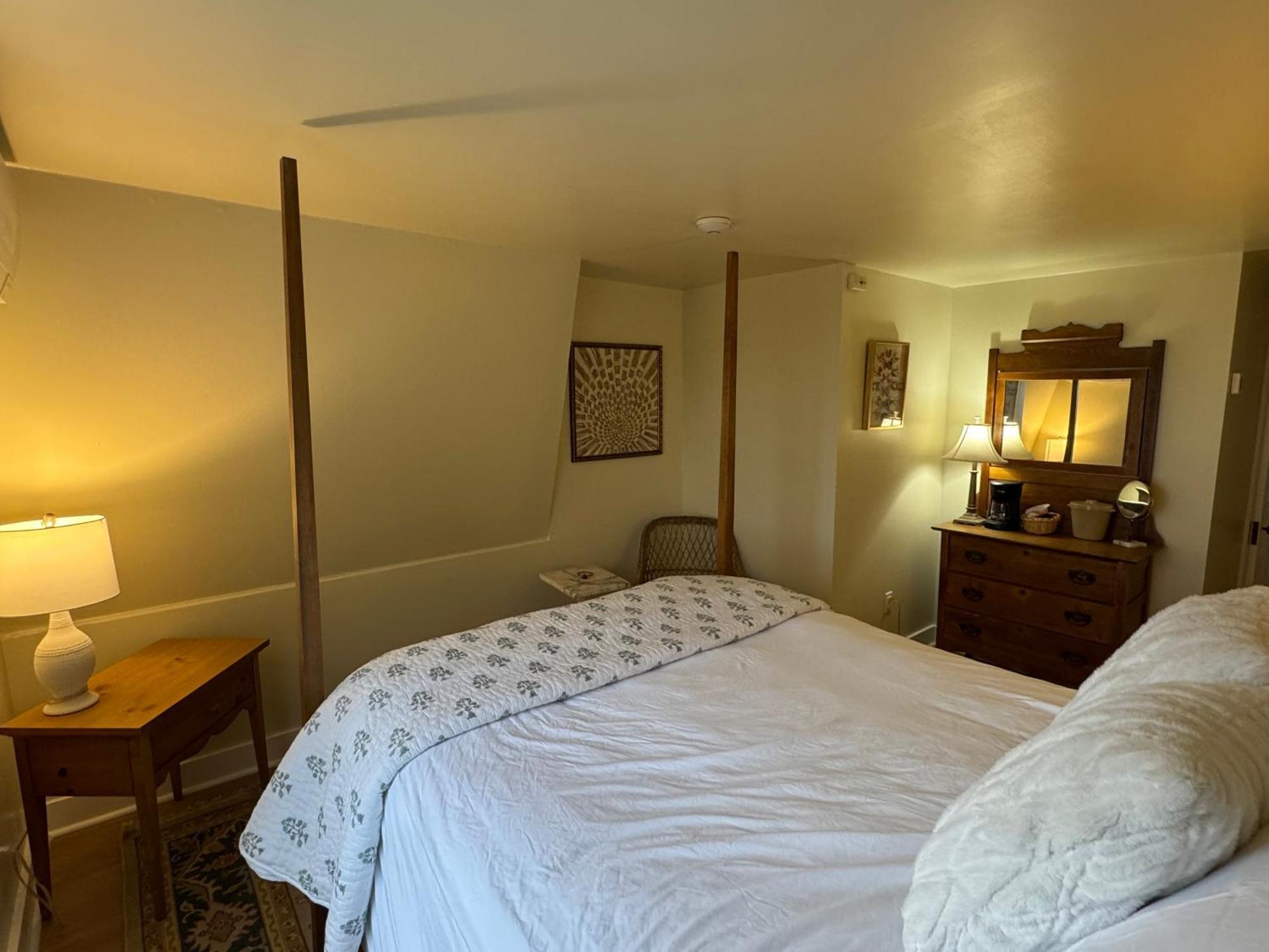 Inn High Tide On The Ocean, And *