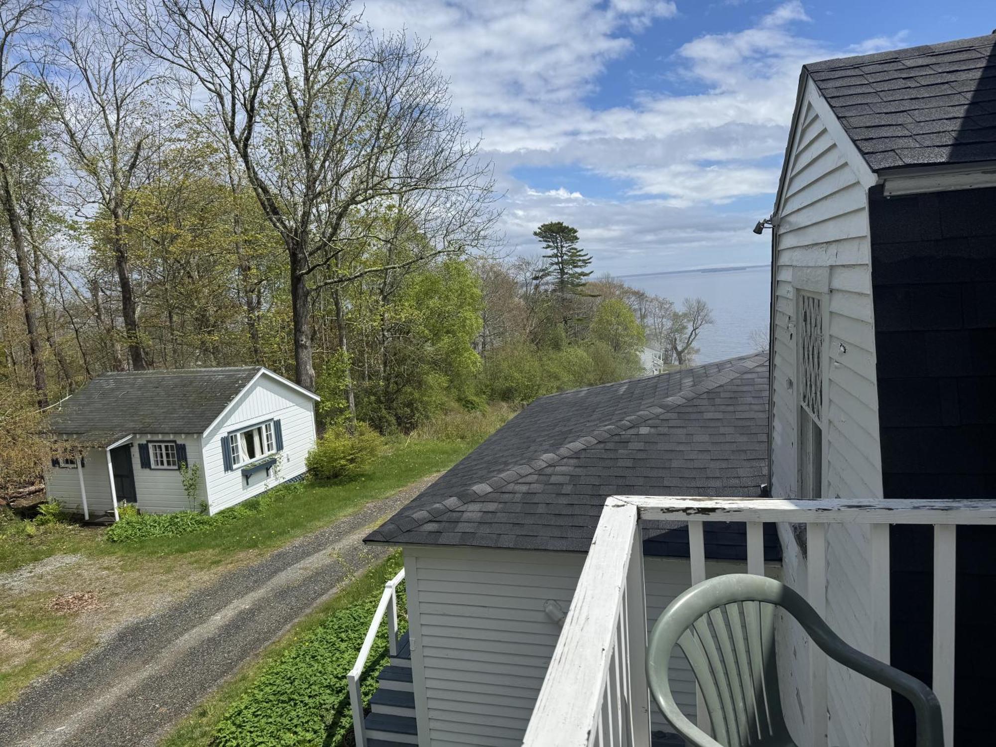 High Tide On The Ocean, And Inn *