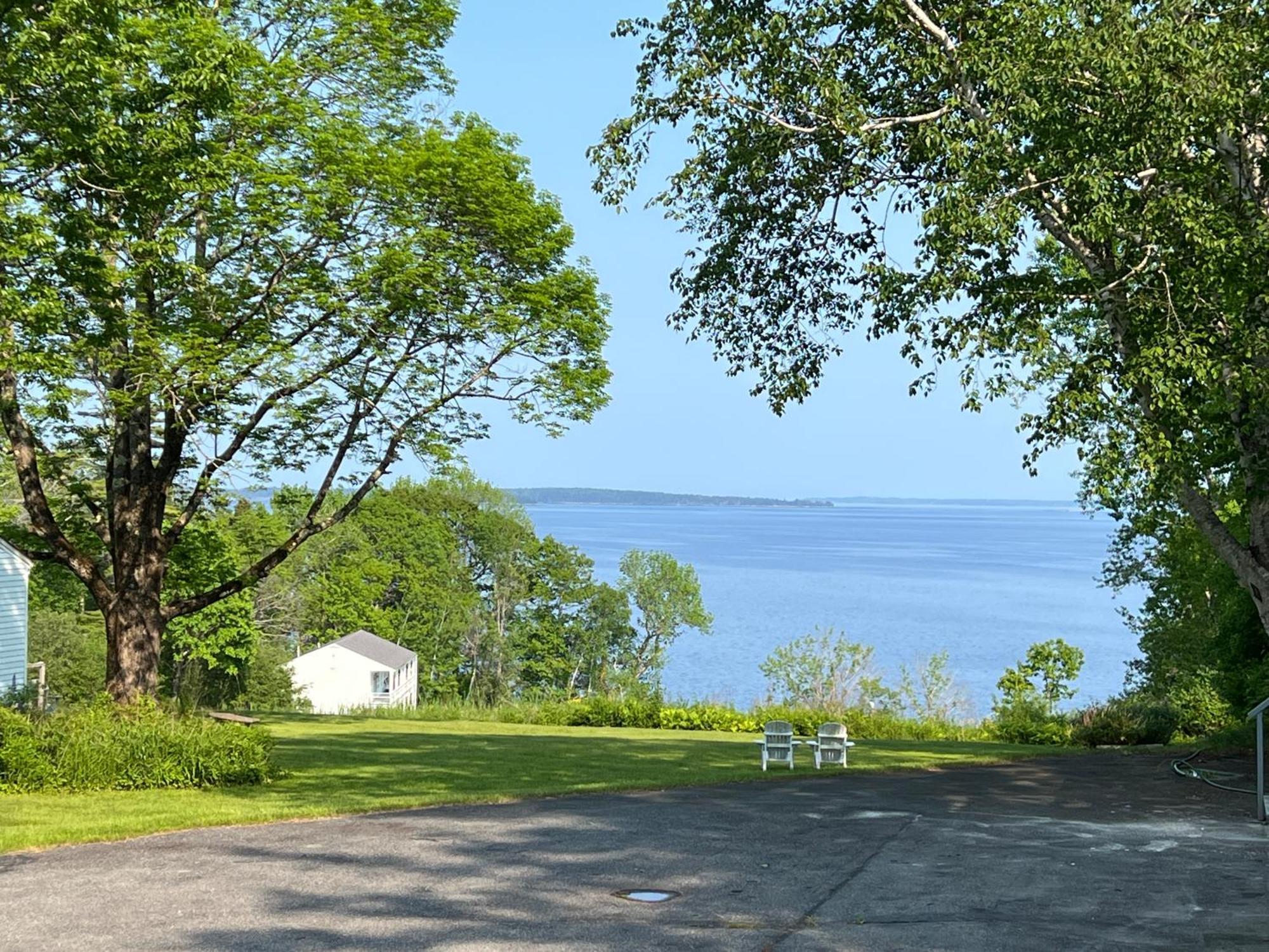 High Tide On The Ocean, And Inn
